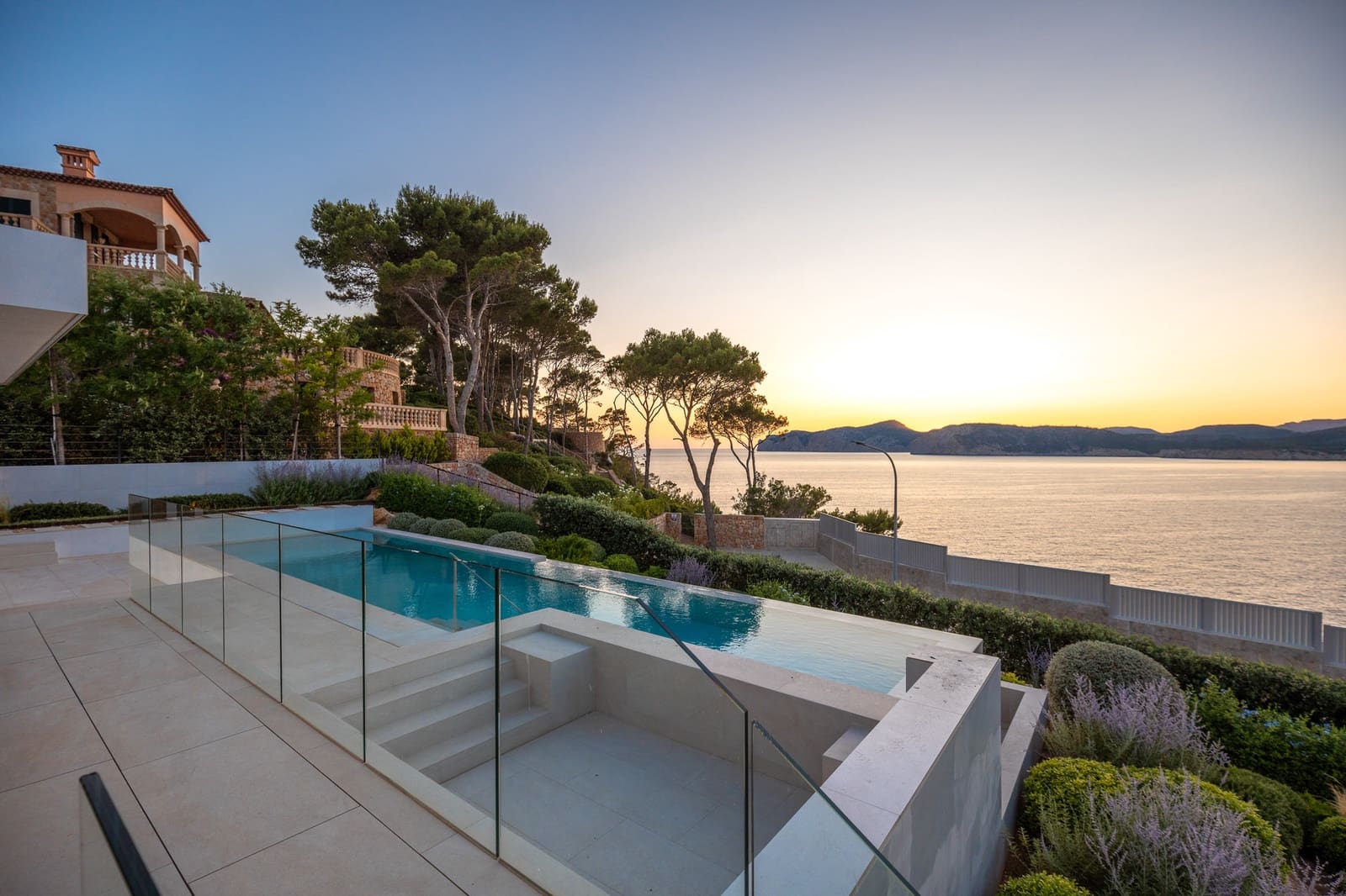 4 soverom Villa til salgs i Santa Ponsa med svømmebasseng - € 14 900 000 (Ref: 7704126)