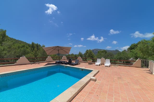 6 bedroom Villa for sale in Es Capdella, Calvià with pool garage - € 1,650,000 (Ref: 7707047)