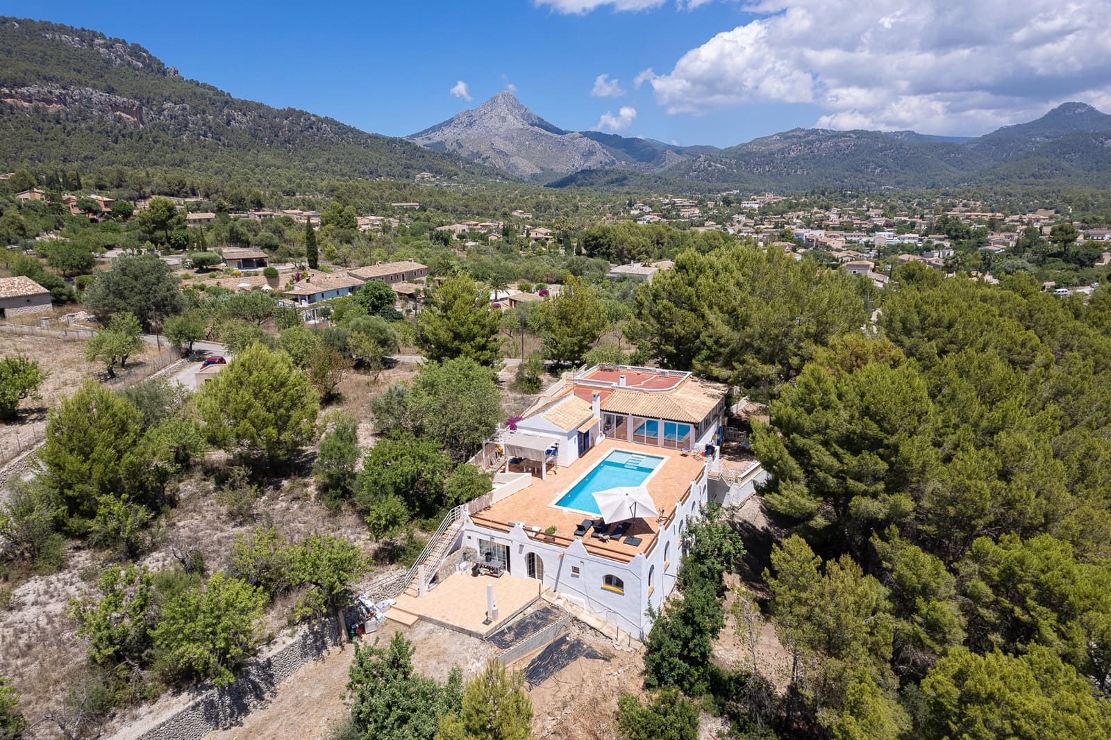 6 soverom Villa til salgs i Es Capdella med svømmebasseng garasje - € 1 650 000 (Ref: 7707047)