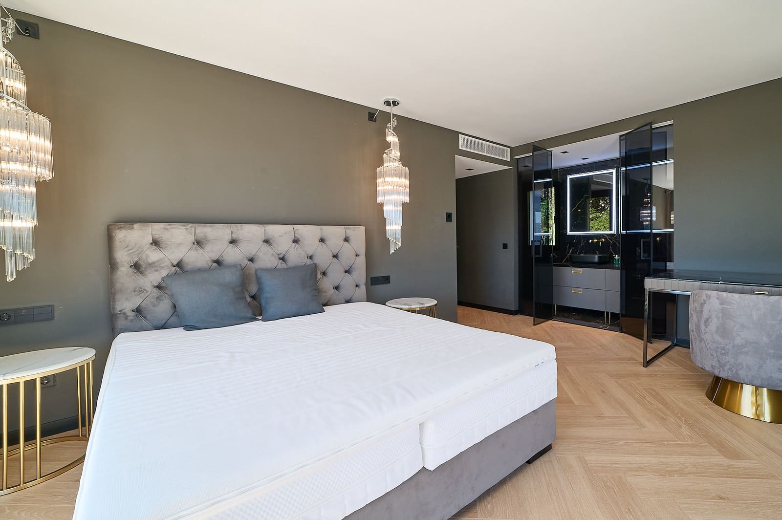 4 soverom Villa til salgs i Santa Ponsa med svømmebasseng garasje - € 4 450 000 (Ref: 8295431)