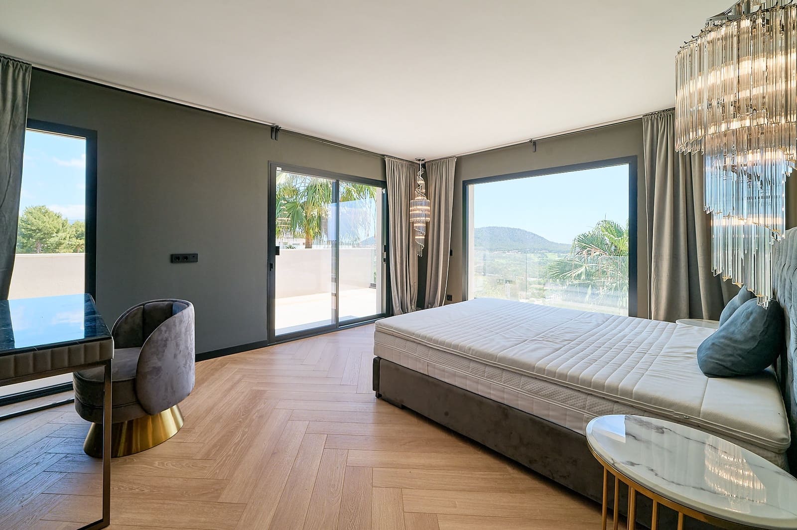 4 soverom Villa til salgs i Santa Ponsa med svømmebasseng garasje - € 4 450 000 (Ref: 8295431)