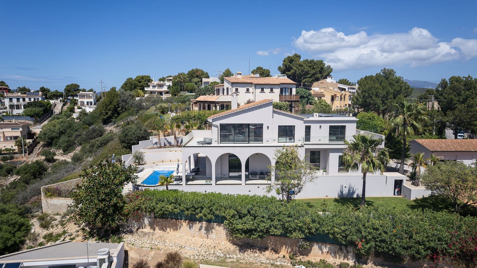 4 soverom Villa til salgs i Santa Ponsa med svømmebasseng garasje - € 4 450 000 (Ref: 8295431)
