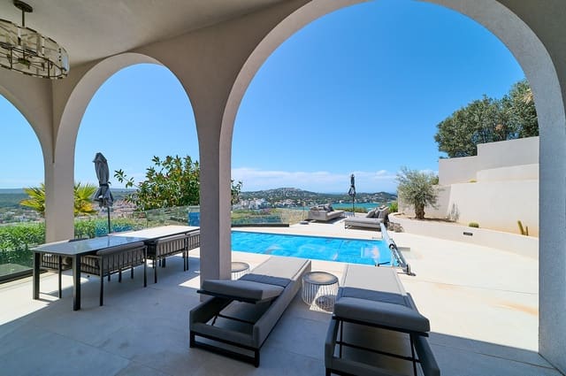 4 soverom Villa til salgs i Santa Ponsa, Calvià med svømmebasseng garasje - € 4 450 000 (Ref: 8295431)