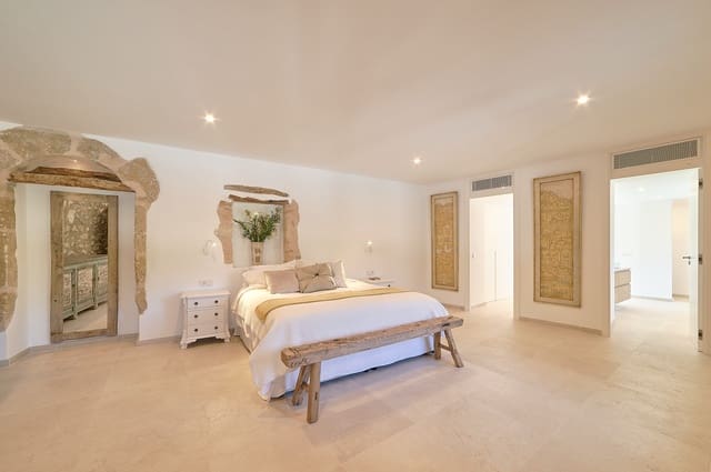 5 bedroom Finca/Country House for sale in Es Capdella, Calvià with pool garage - € 4,500,000 (Ref: 8345527)