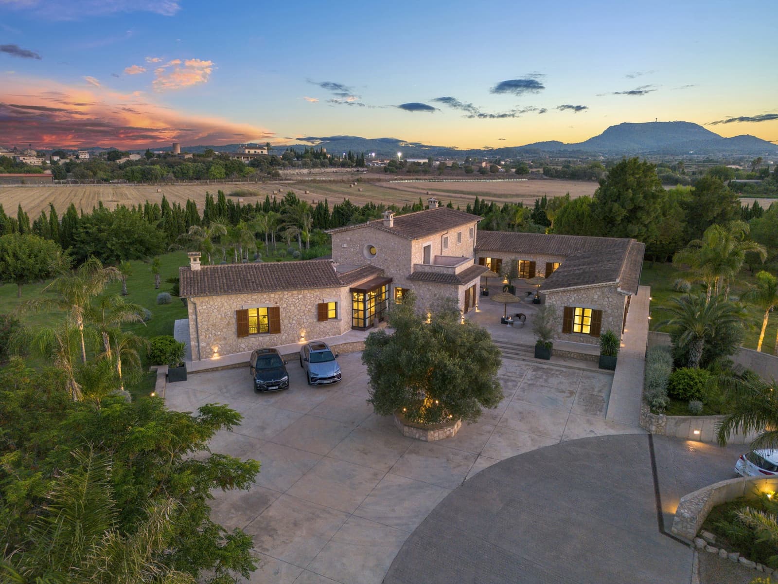 6 soverom Finca/Herregård til salgs i Montuiri med svømmebasseng garasje - € 6 500 000 (Ref: 8485330)