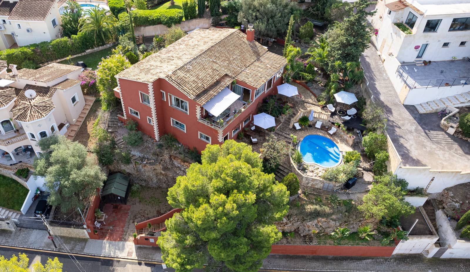 5 soveværelse Villa til salg i Santa Ponsa med swimmingpool garage - € 2.450.000 (Ref: 8624472)