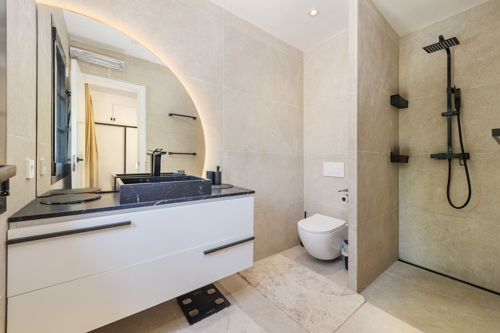 8 soveværelse Finca/Landehus til salg i Binissalem med swimmingpool garage - € 3.900.000 (Ref: 9153573)