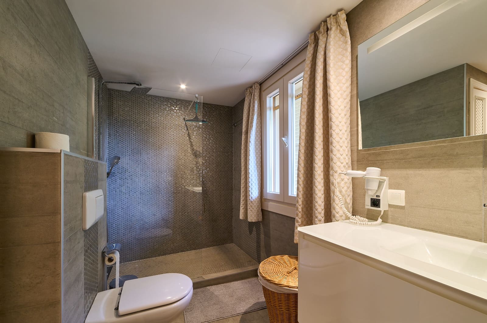 3 bedroom Terraced Villa for sale in Santa Ponsa with garage - € 840,000 (Ref: 9462852)