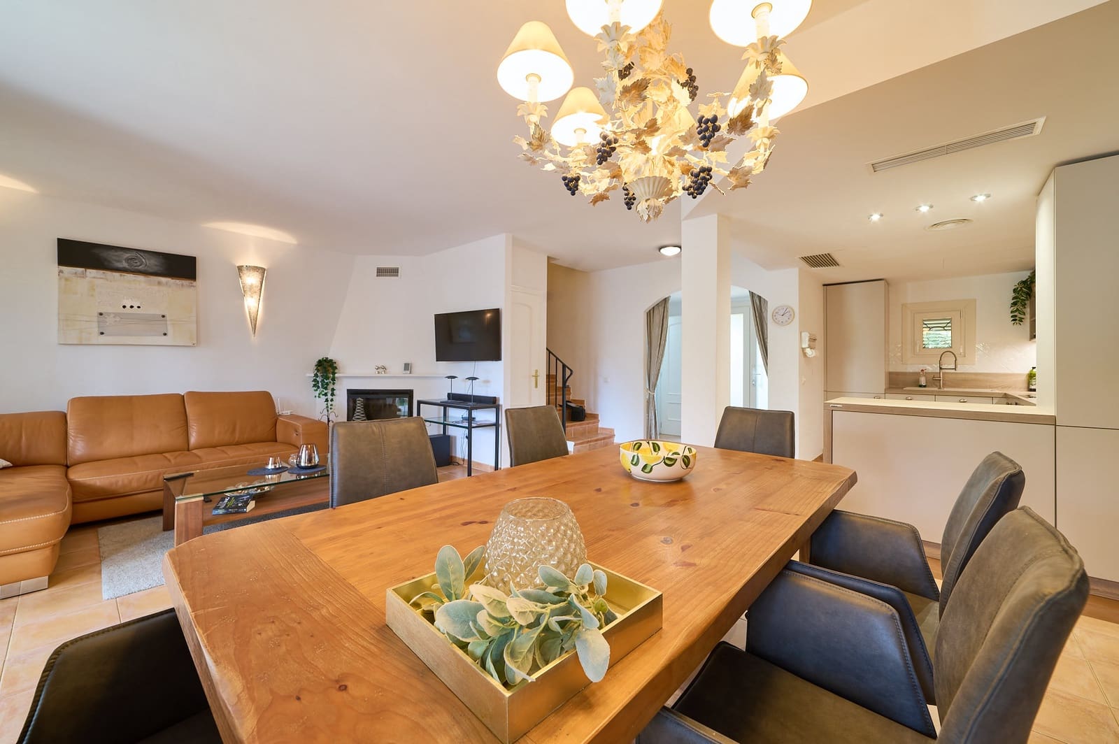 3 bedroom Terraced Villa for sale in Santa Ponsa with garage - € 840,000 (Ref: 9462852)