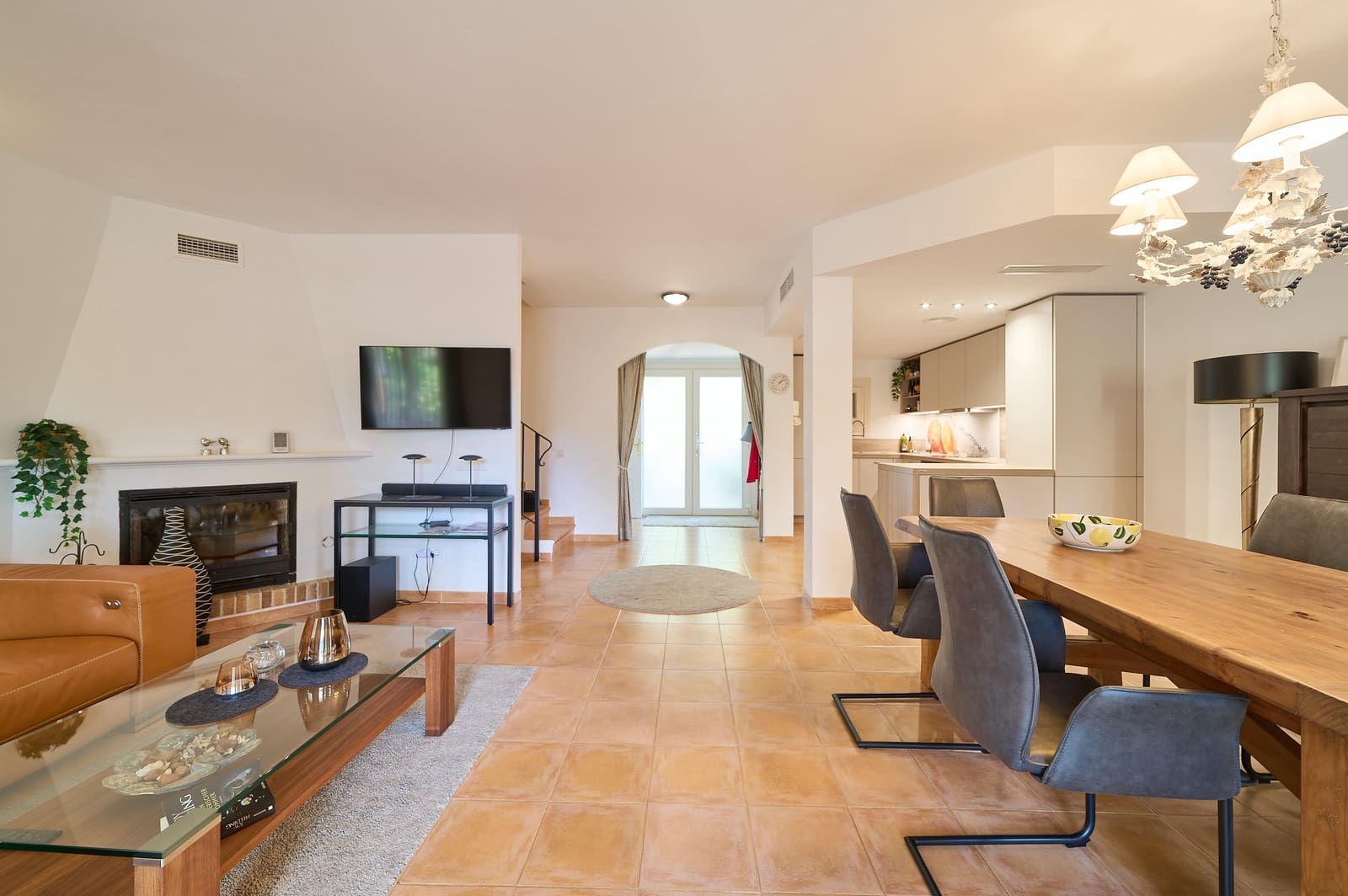 3 bedroom Terraced Villa for sale in Santa Ponsa with garage - € 840,000 (Ref: 9462852)