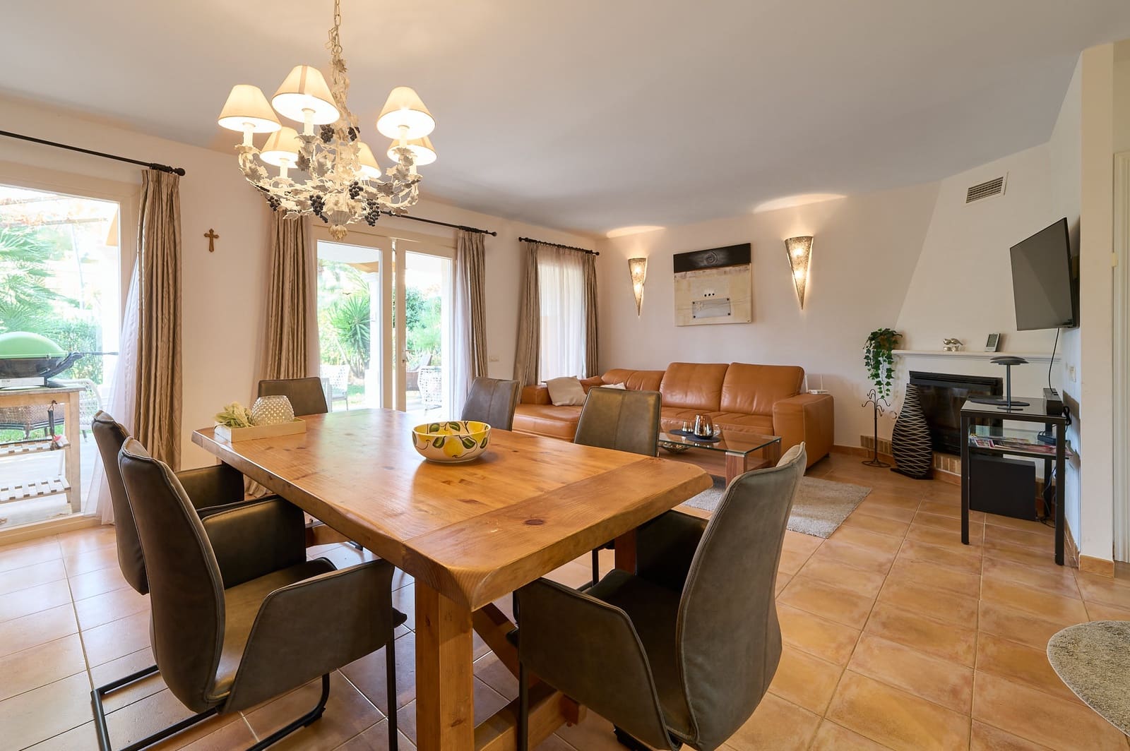 3 bedroom Terraced Villa for sale in Santa Ponsa with garage - € 840,000 (Ref: 9462852)