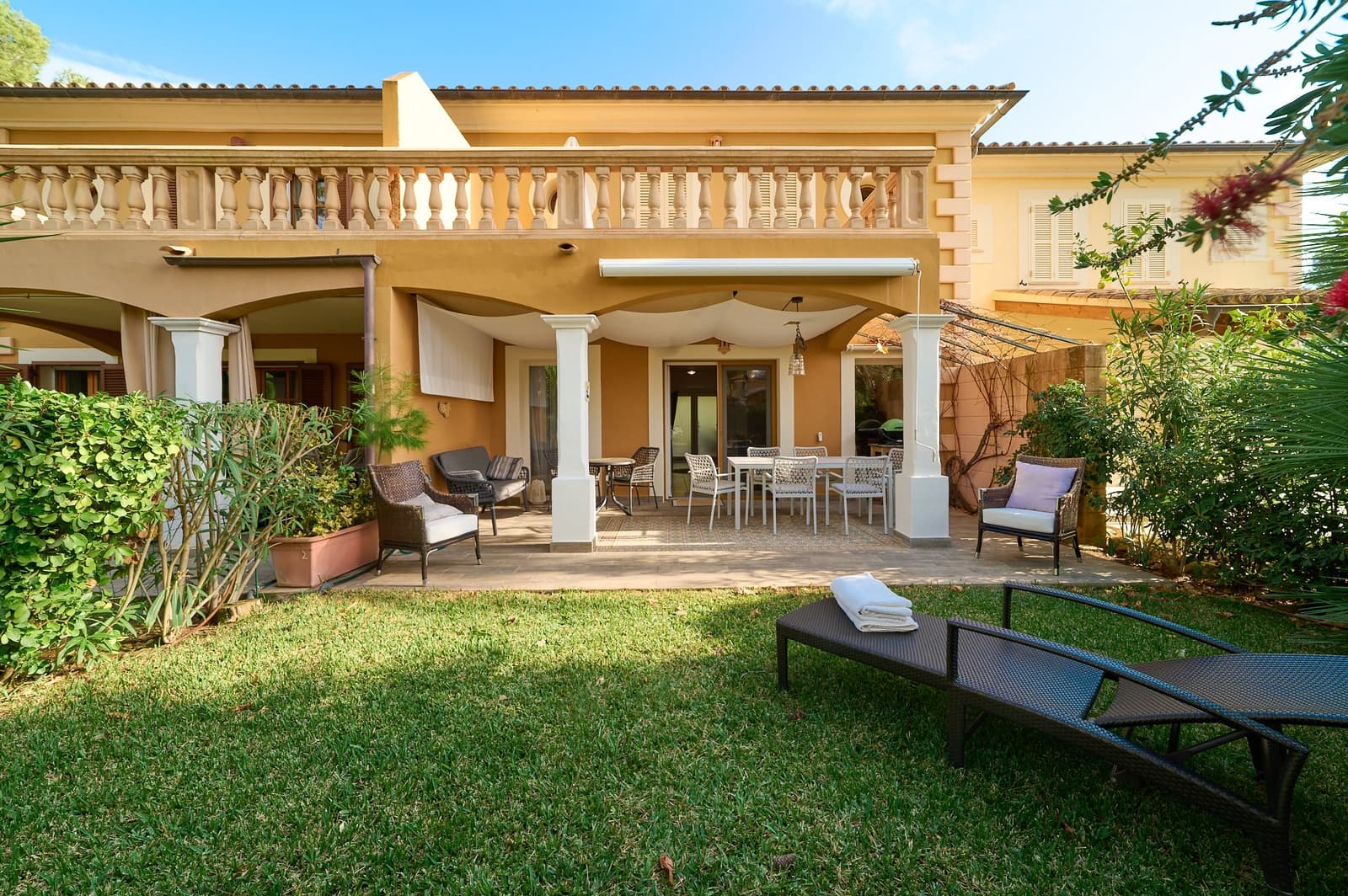 3 bedroom Terraced Villa for sale in Santa Ponsa with garage - € 840,000 (Ref: 9462852)