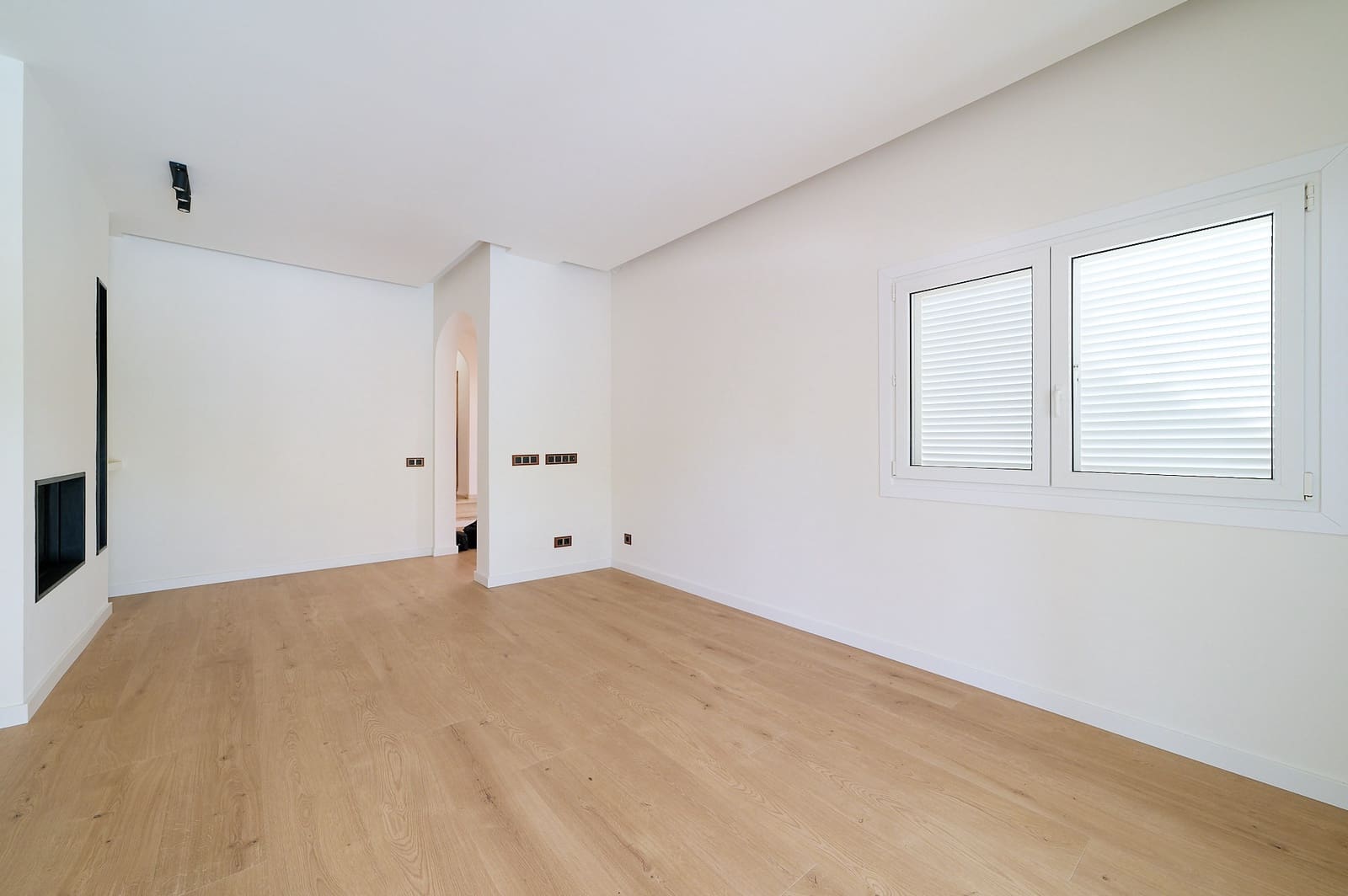 3 bedroom Townhouse for sale in Badia Blava with garage - € 1,139,000 (Ref: 9731579)