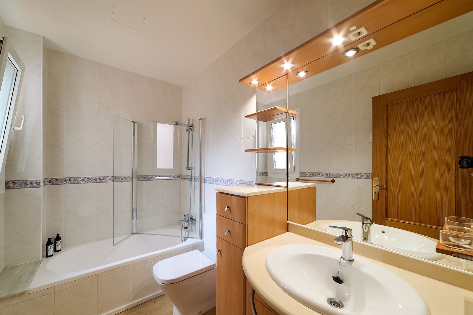 3 bedroom Townhouse for sale in Badia Blava with garage - € 1,139,000 (Ref: 9731579)