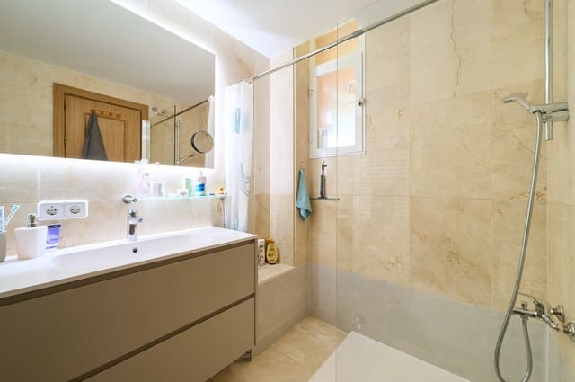 1 bedroom Penthouse for sale in Puerto de Andratx, Andratx with garage - € 349,000 (Ref: 9800977)