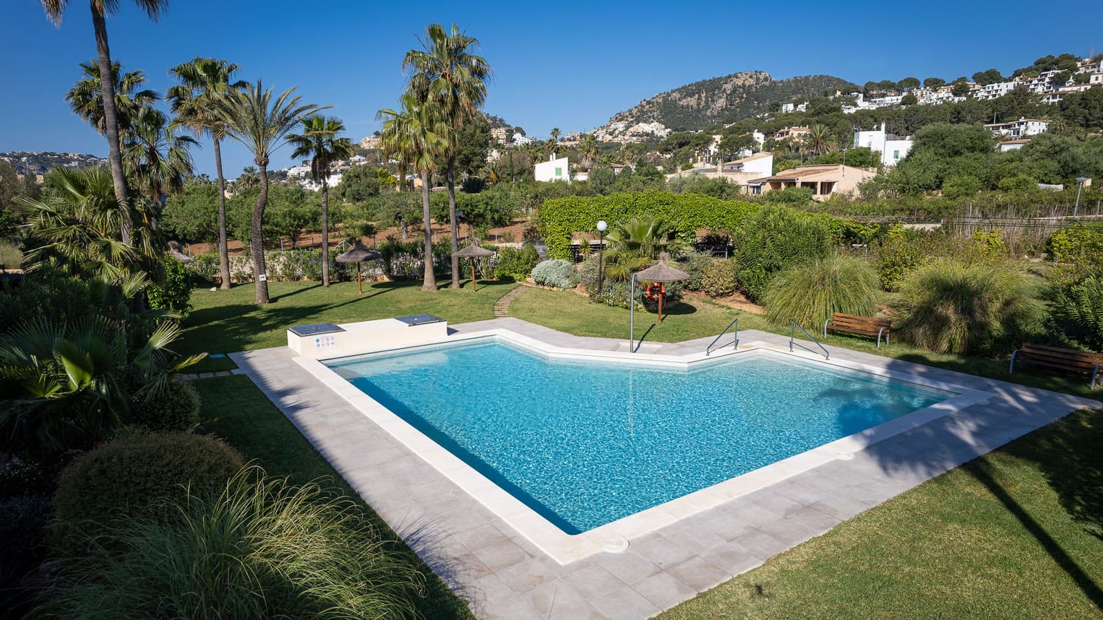 1 bedroom Penthouse for sale in Puerto de Andratx with garage - € 349,000 (Ref: 9800977)