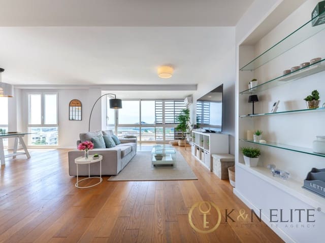 4 soveværelse Lejlighed til leje i Barrio del Centro, Alicante by - € 2.500 (Ref: 9119123)