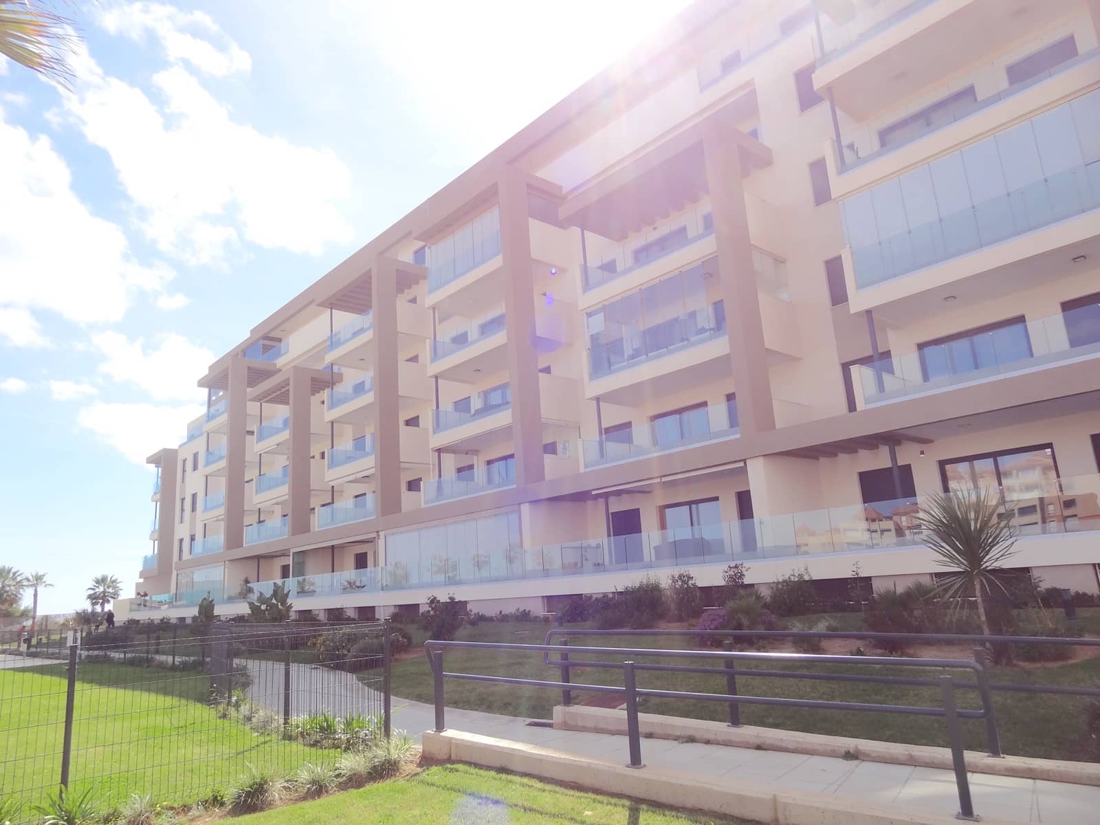 1 Zimmer Strandapartment zu vermieten in Isla Canela mit Pool Garage - 1.500 € (Ref: 7464683)