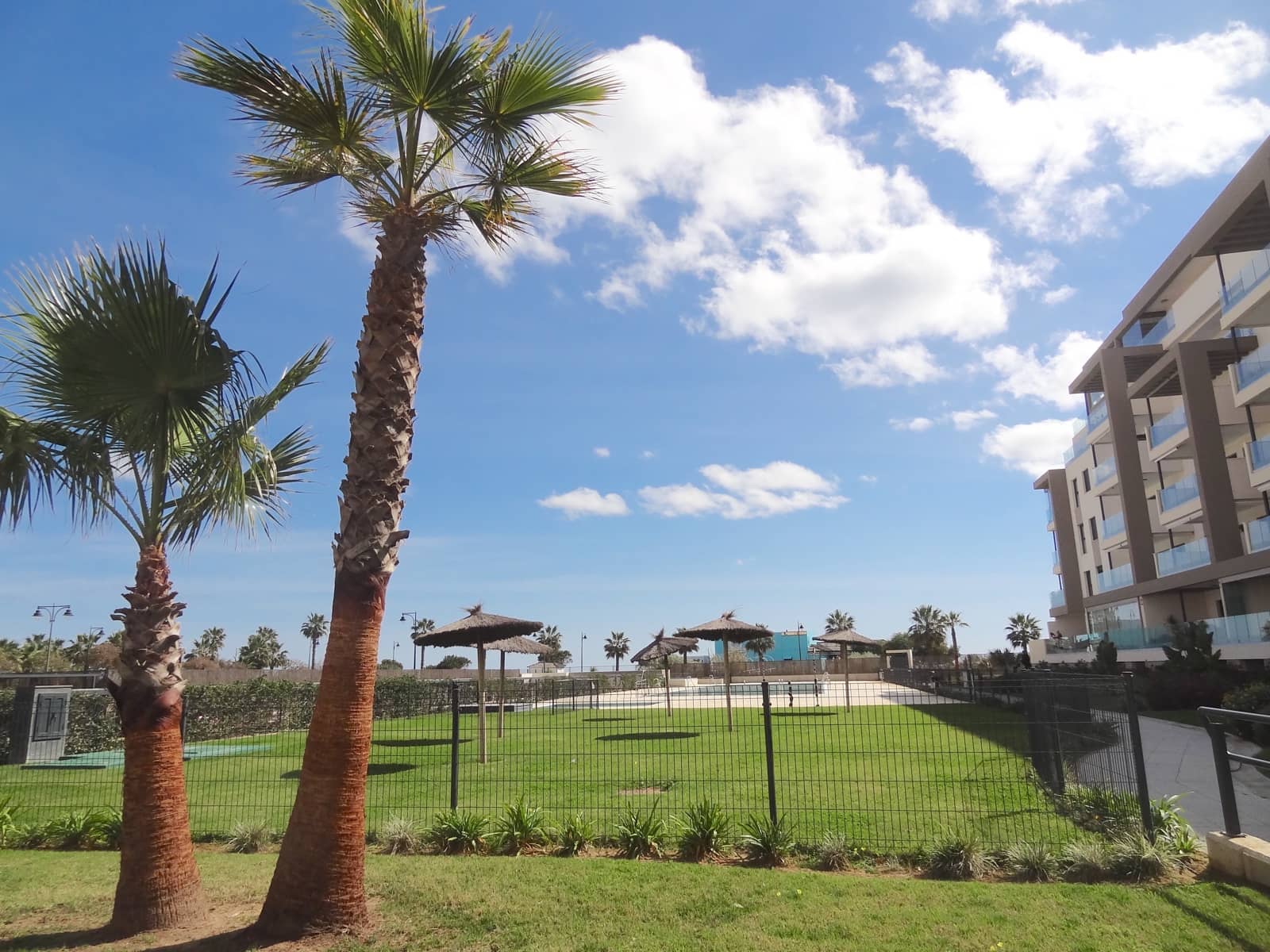 1 Zimmer Strandapartment zu vermieten in Isla Canela mit Pool Garage - 1.500 € (Ref: 7464683)