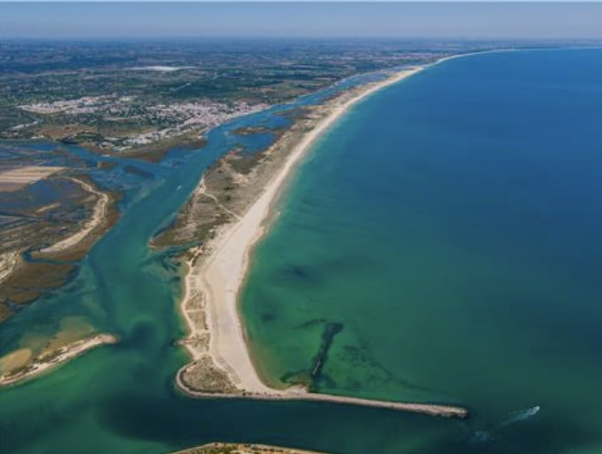 1 Zimmer Strandapartment zu vermieten in Isla Canela mit Pool Garage - 1.500 € (Ref: 7464683)