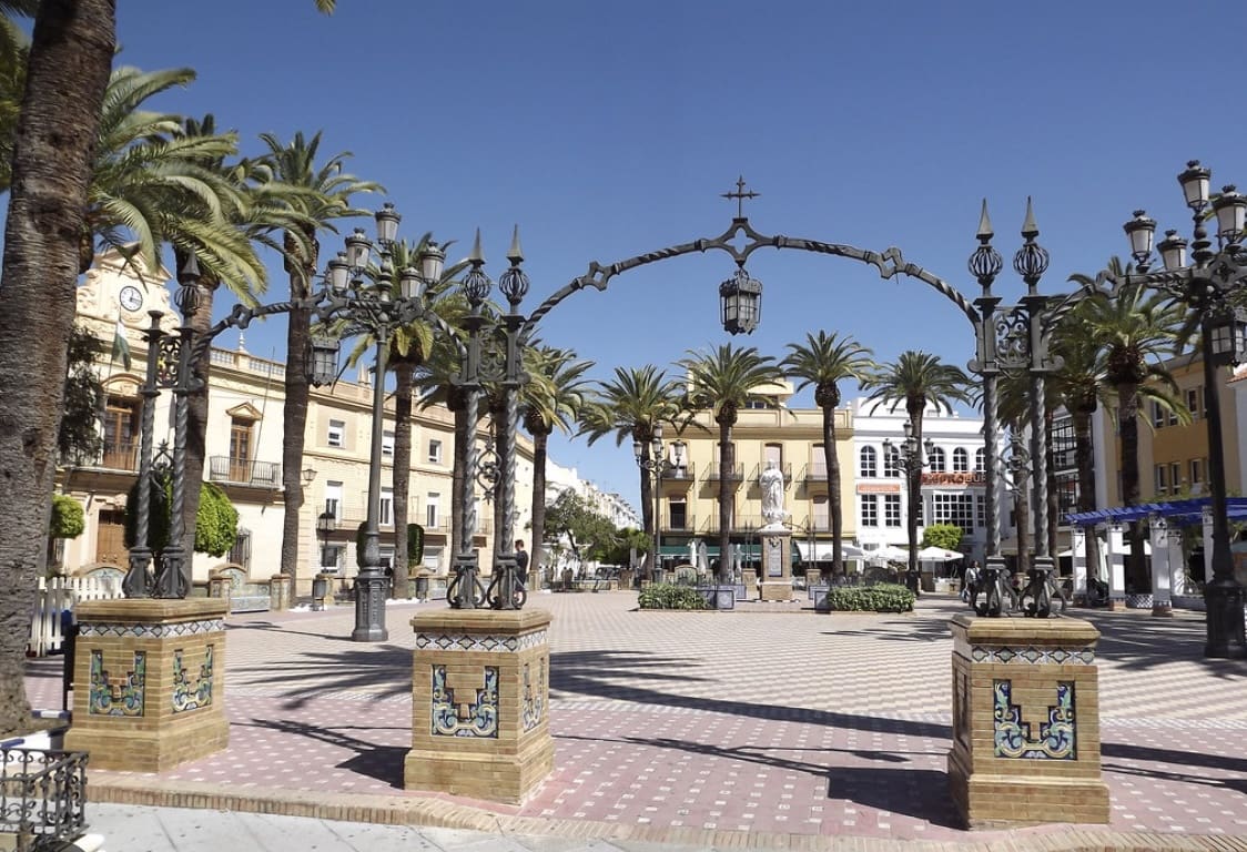 1 Zimmer Strandapartment zu vermieten in Isla Canela mit Pool Garage - 1.500 € (Ref: 7464683)