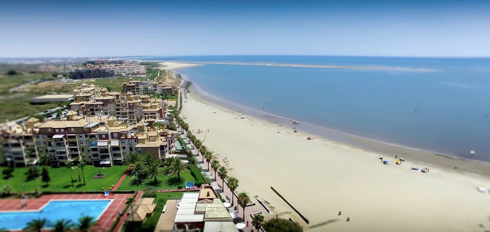 1 Zimmer Strandapartment zu vermieten in Isla Canela mit Pool Garage - 1.500 € (Ref: 7464683)