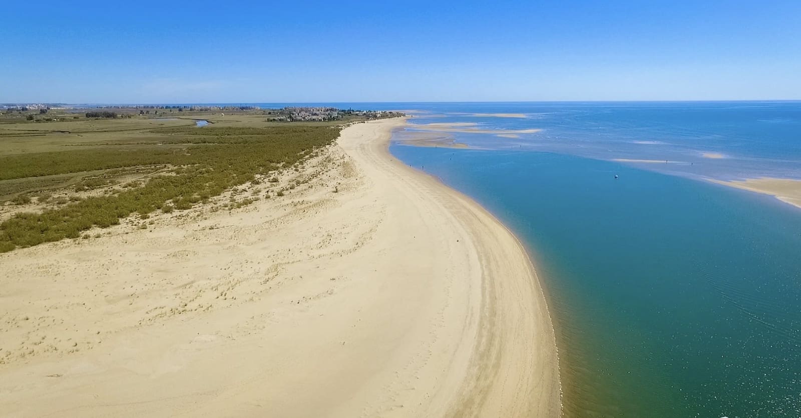 1 Zimmer Strandapartment zu vermieten in Isla Canela mit Pool Garage - 1.500 € (Ref: 7464683)