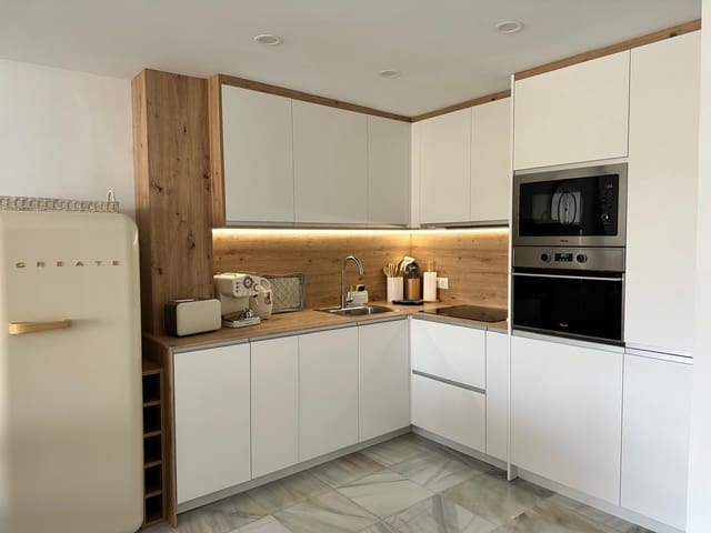 2 sypialnia Apartament do wynajęcia w Playa Bajadilla - Puertos, Marbella z basenem garażem - 1 700 € (Ref: 7797826)