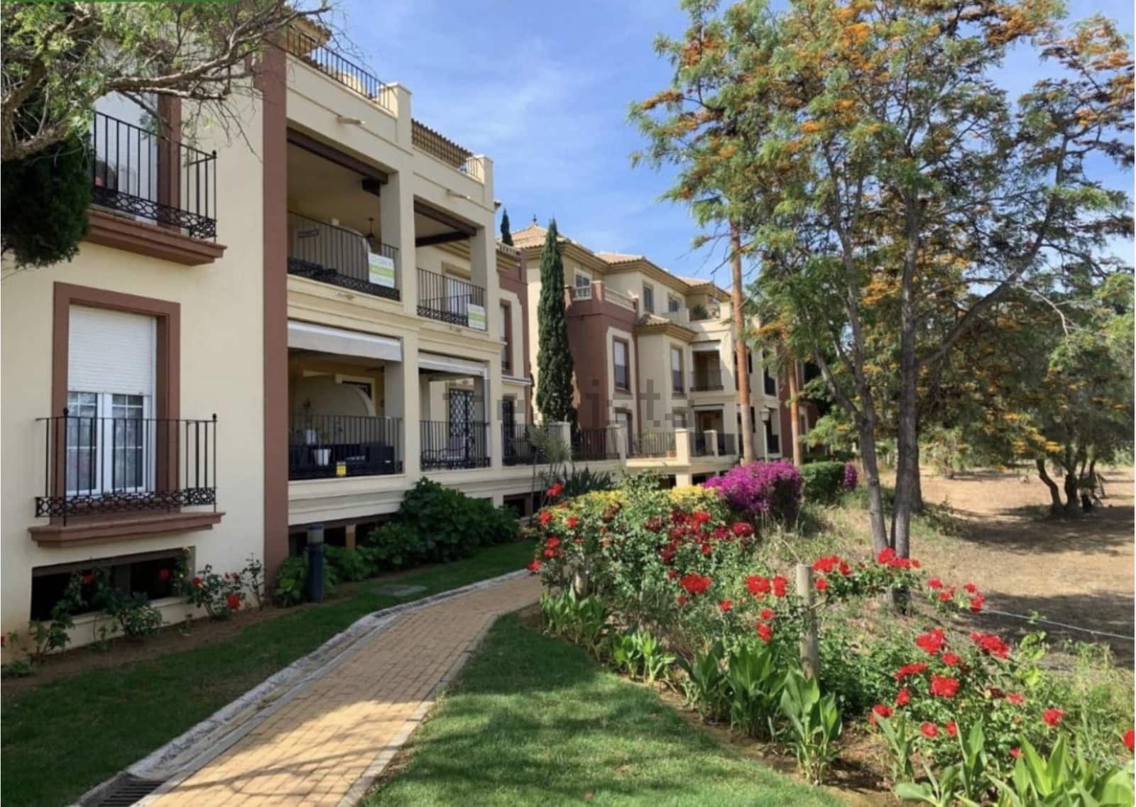 2 bedroom Apartment for sale in Isla Canela with pool garage - € 155,000 (Ref: 8016314)