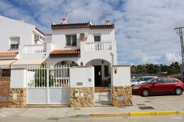 Adosado de 3 habitaciones en Ayamonte en venta - 165.000 € (Ref: 8277259)