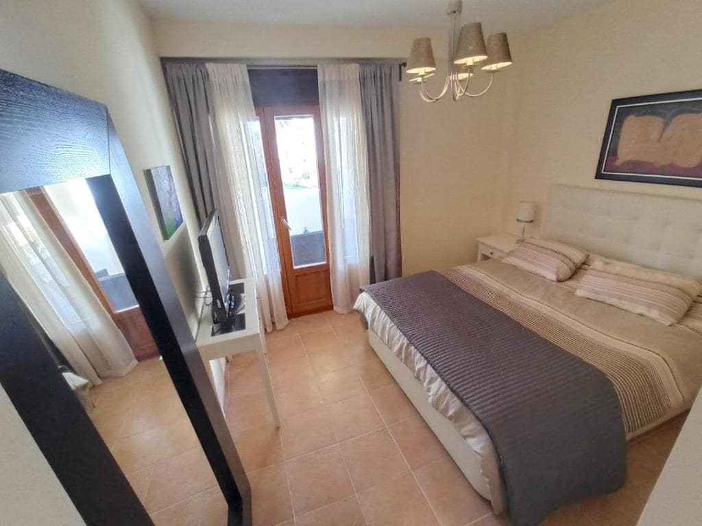 Apartamento de 3 habitaciones en Ayamonte en alquiler con piscina garaje - 700 € (Ref: 9438213)