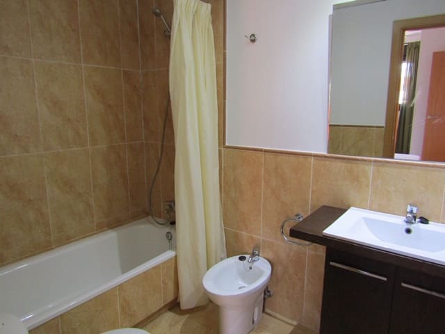 2 makuuhuone Huoneisto vuokrattavana paikassa Ayamonte mukana uima-altaan 
autotalli - 550 € (Ref: 9438220)