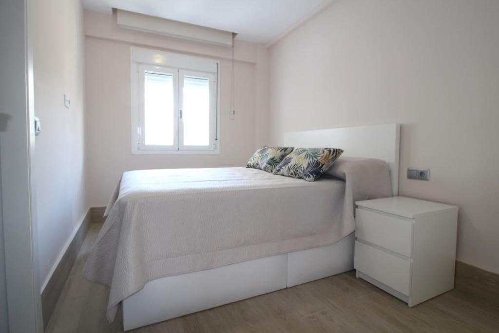 3 makuuhuone Huoneisto vuokrattavana paikassa Marbella mukana uima-altaan 
autotalli - 1 300 € (Ref: 9438258)