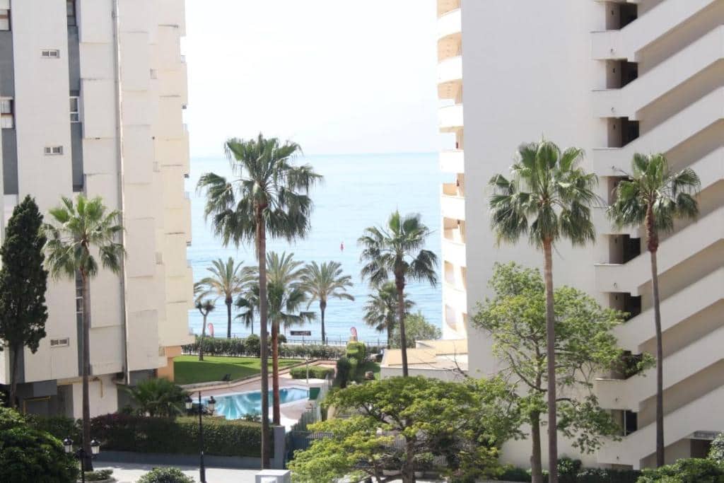 3 makuuhuone Huoneisto vuokrattavana paikassa Marbella mukana uima-altaan 
autotalli - 1 300 € (Ref: 9438258)