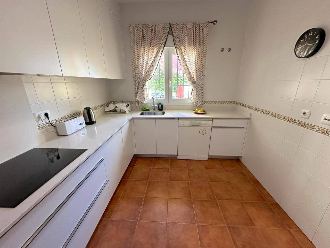 4 sypialnia Dom szeregowy na kwatery wakacyjne w Ayamonte z garażem - 550 € (Ref: 9493907)