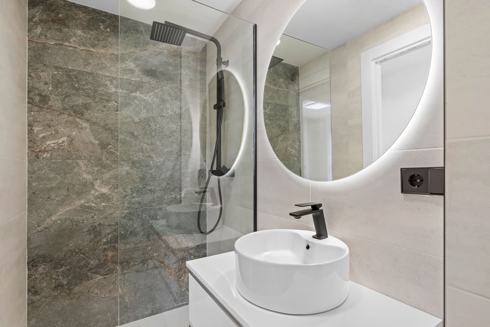 4 slaapkamer Villa te koop in Pilar de la Horadada met zwembad garage - € 698.000 (Ref: 9847833)