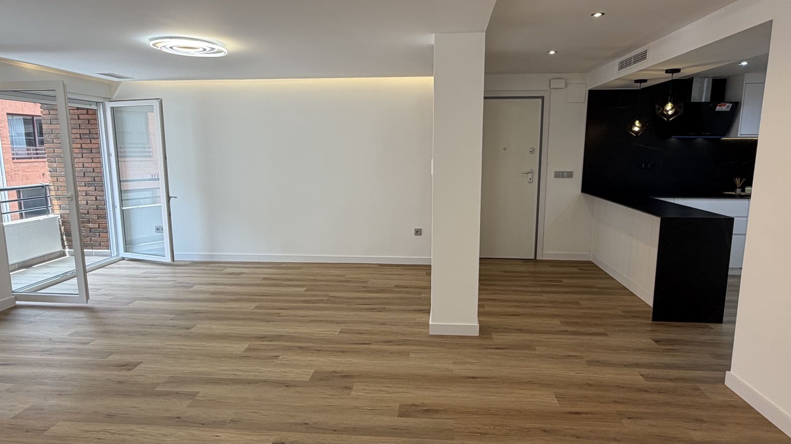 3 bedroom Apartment for sale in Alicante / Alacant city with garage - € 465,000 (Ref: 9958960)
