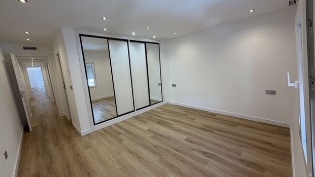 3 slaapkamer Appartement te koop in Alicante stad met garage - € 465.000 (Ref: 9958960)
