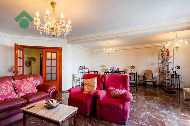 3 bedroom Apartment for sale in Almuñécar with garage - € 639,900 (Ref: 10037697)