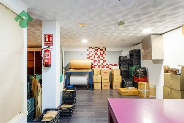 Comercial para venda em Almuñécar - 74 900 € (Ref: 10037698)