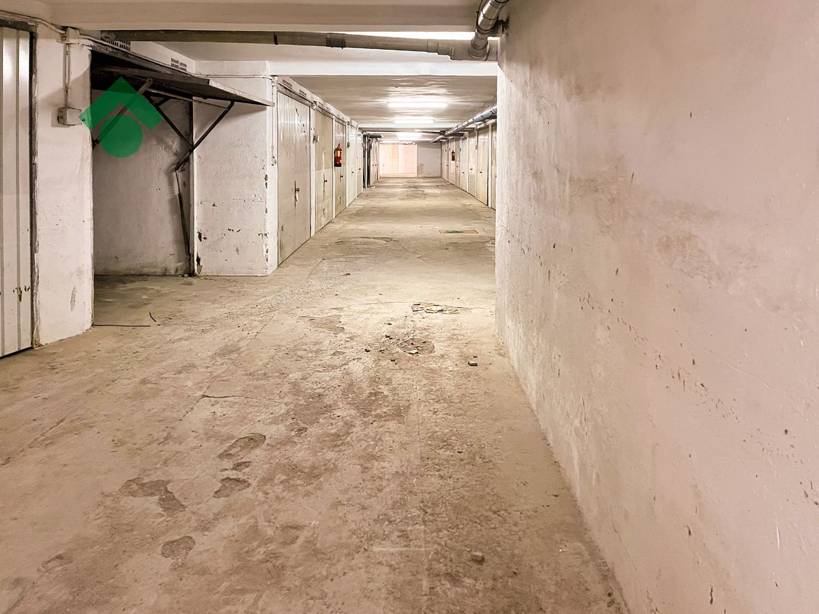 Garage for sale in Almunecar - € 25,900 (Ref: 10037700)