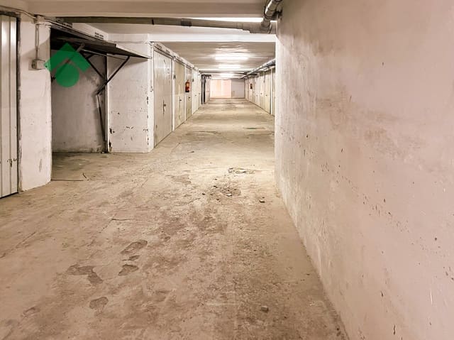 Autotalli myytävänä paikassa Almuñécar - 25 900 € (Ref: 10037700)