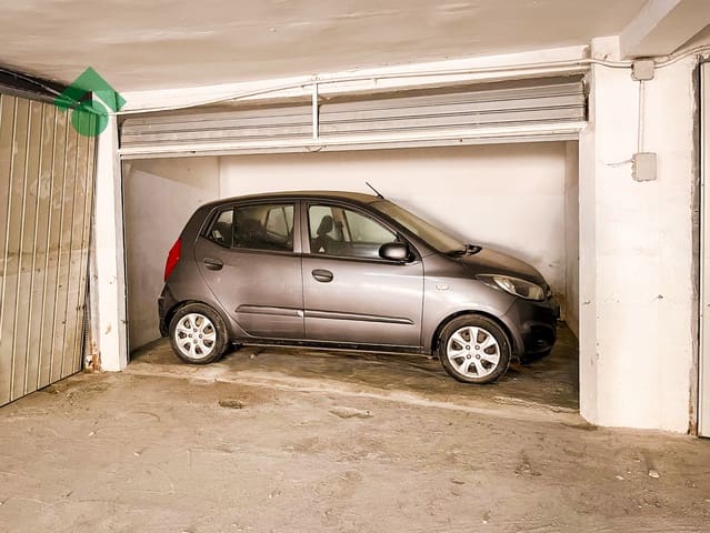 Autotalli myytävänä paikassa Almuñécar - 25 900 € (Ref: 10037700)