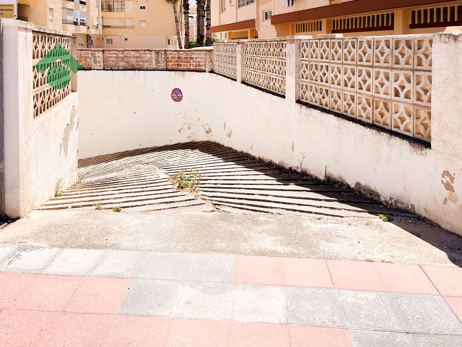 Garage for sale in Almunecar - € 25,900 (Ref: 10037700)