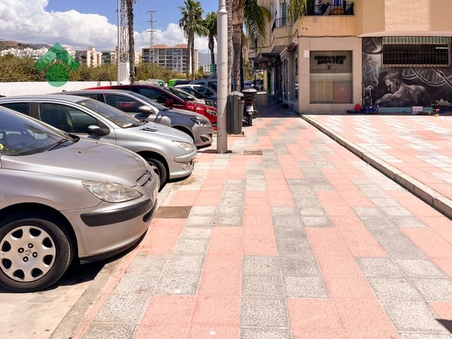 Autotalli myytävänä paikassa Almuñécar - 25 900 € (Ref: 10037700)