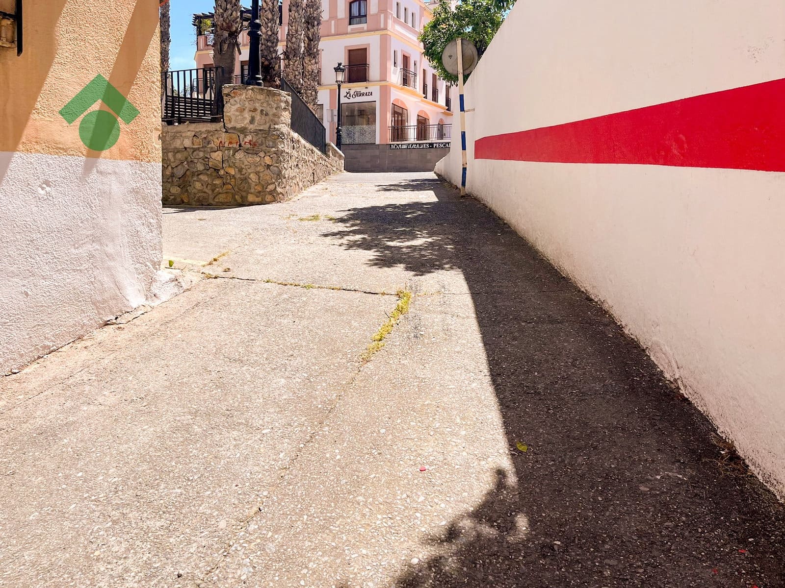 Garage for sale in Almunecar - € 20,900 (Ref: 10037700)