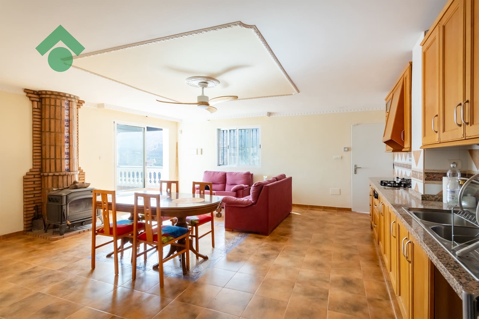4 sypialnia Willa na sprzedaż w Jete z basenem - 289 900 € (Ref: 10037701)