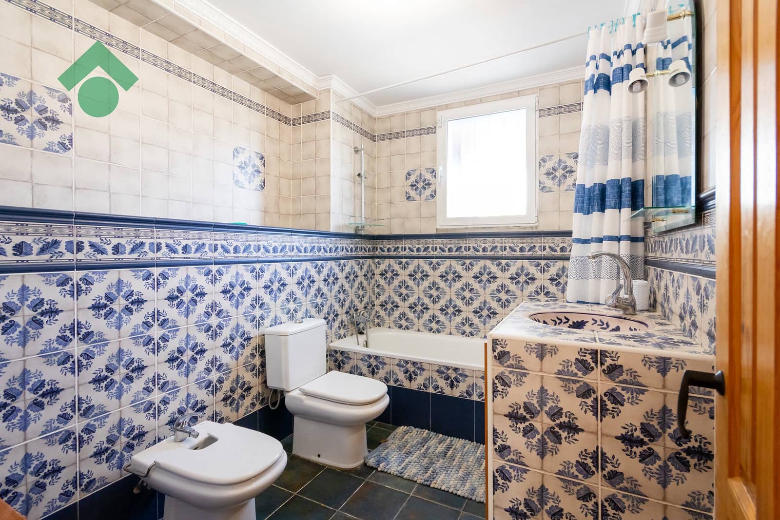 4 slaapkamer Villa te koop in Jete met zwembad garage - € 289.900 (Ref: 10037701)