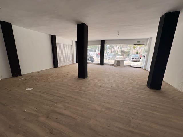 Comercial para venda em Almuñécar com garagem - 159 900 € (Ref: 10037702)