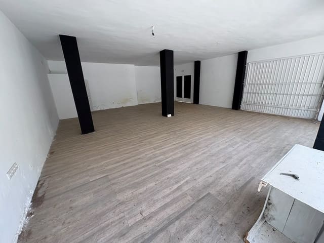 Comercial para venda em Almuñécar com garagem - 159 900 € (Ref: 10037702)
